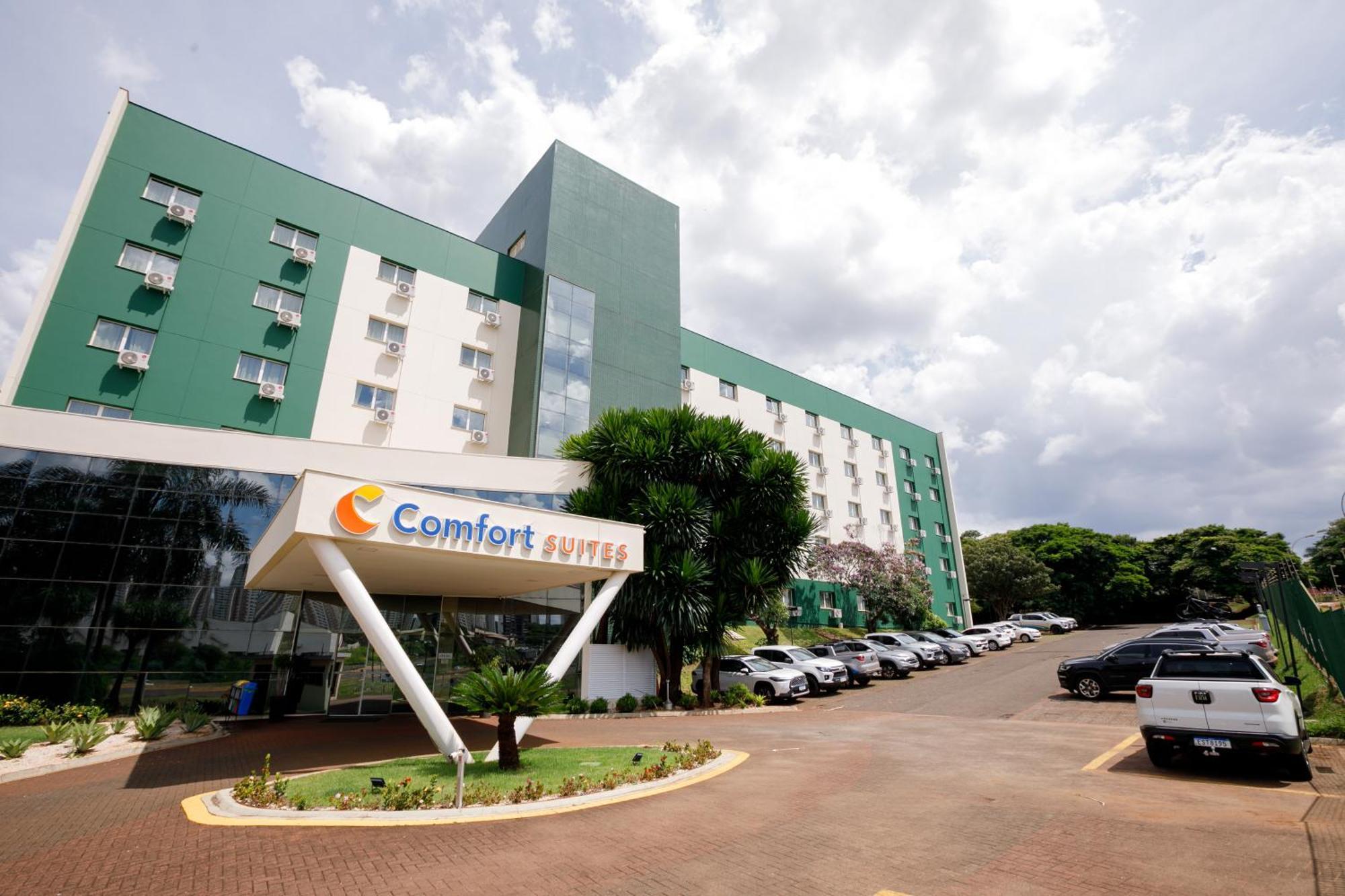 Comfort Suites Londrina Exterior photo