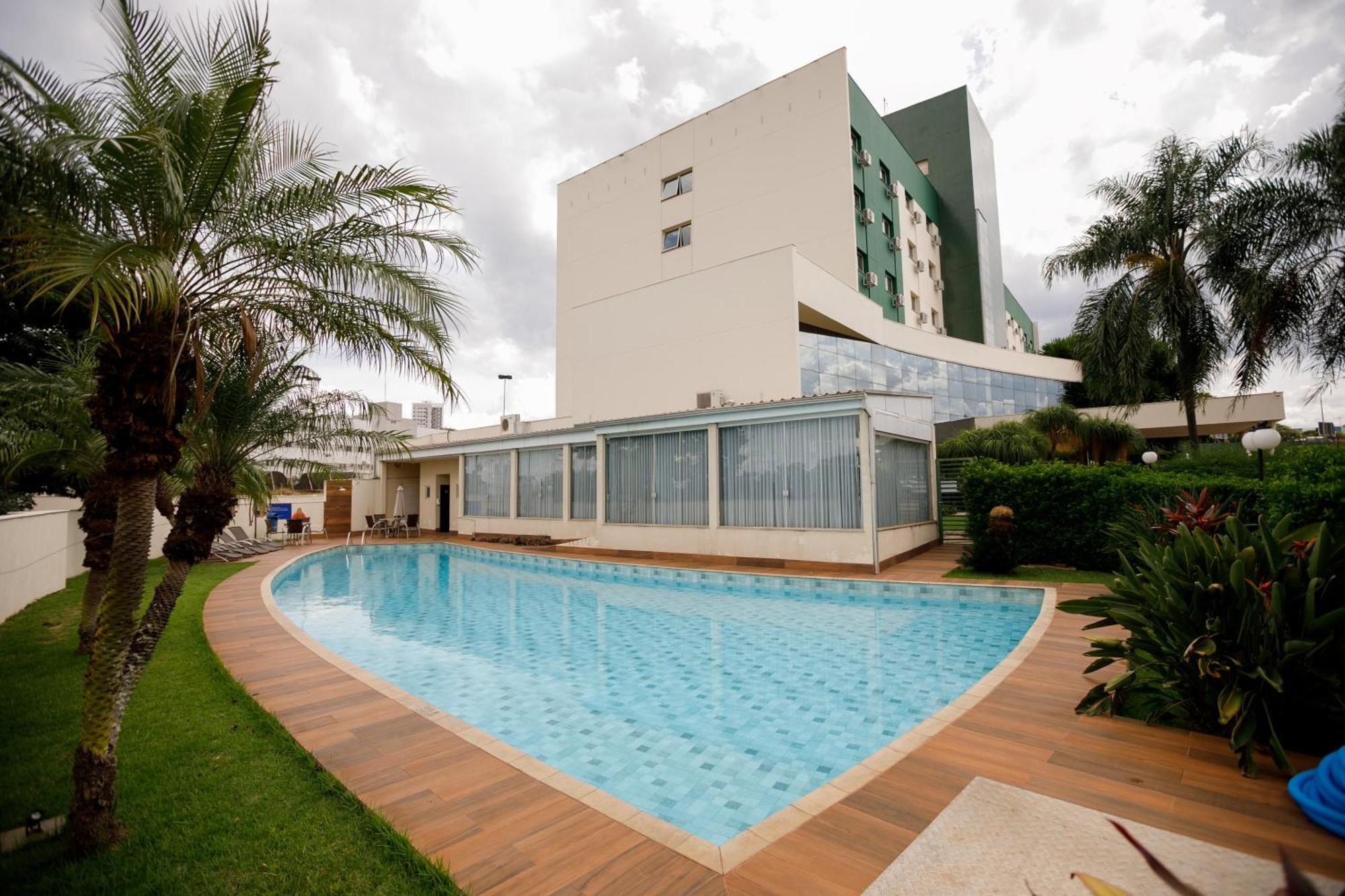 Comfort Suites Londrina Exterior photo